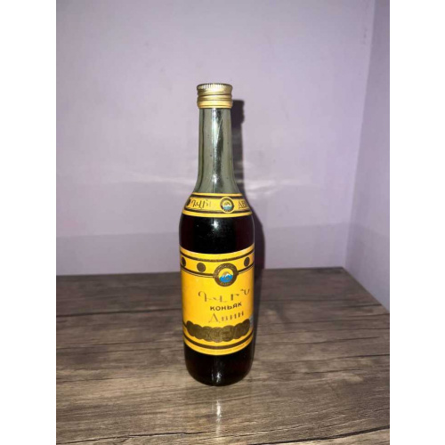 Армянский "Двин 10 лет" 80-е года. СССР. 0,5 л.