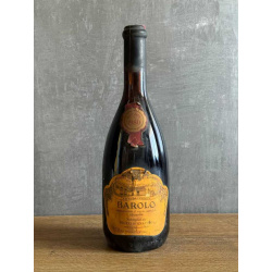 Вино Poderi Scanavino Barolo 1980 года.