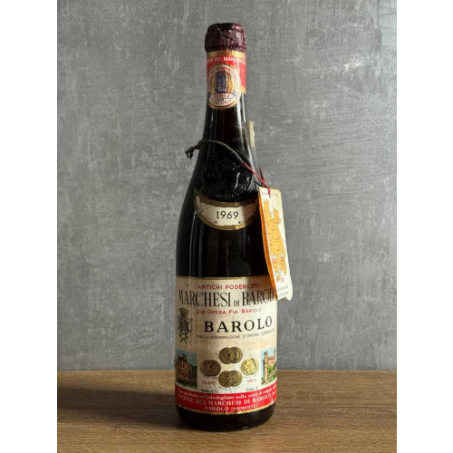 Вино Cantine dei Marchesi de Barolo Barolo 1969 года.