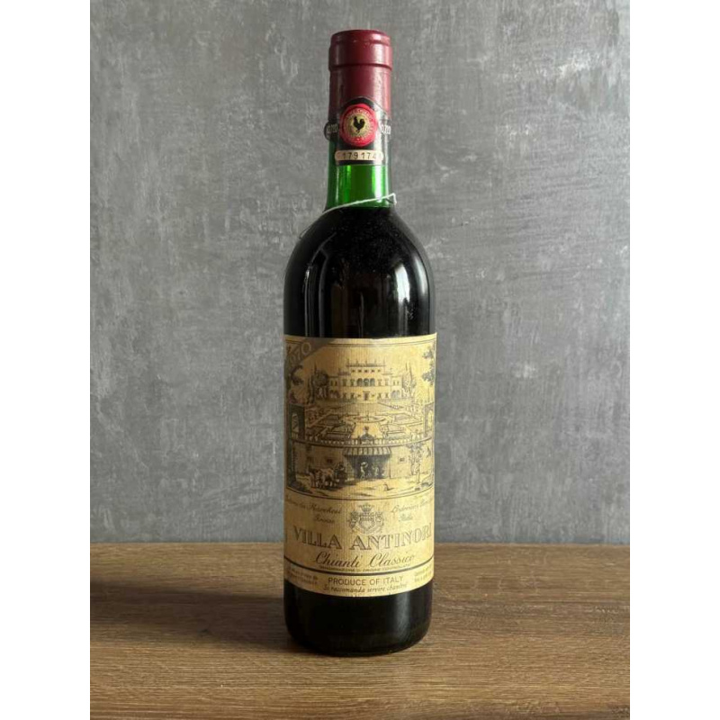 Вино Villa Antinori Chianti Classico 1970 года.