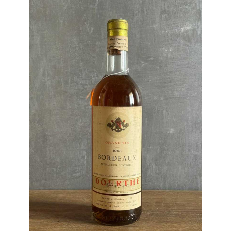 Вино Dohrthe Bordeaux 1963 года.