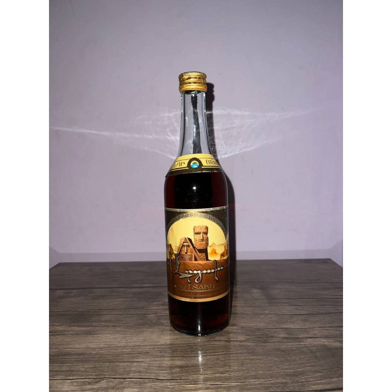 Армянский "Арцах 8-9 лет". 90-е. 0,5 л. Редкий.