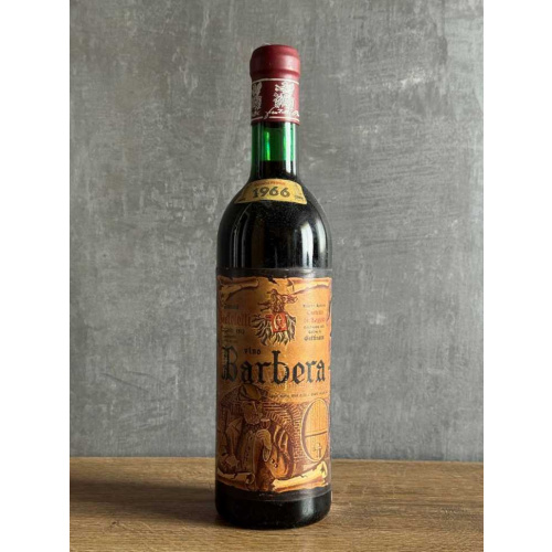 Вино Fratelli Berteletti Barbera 1966 года.