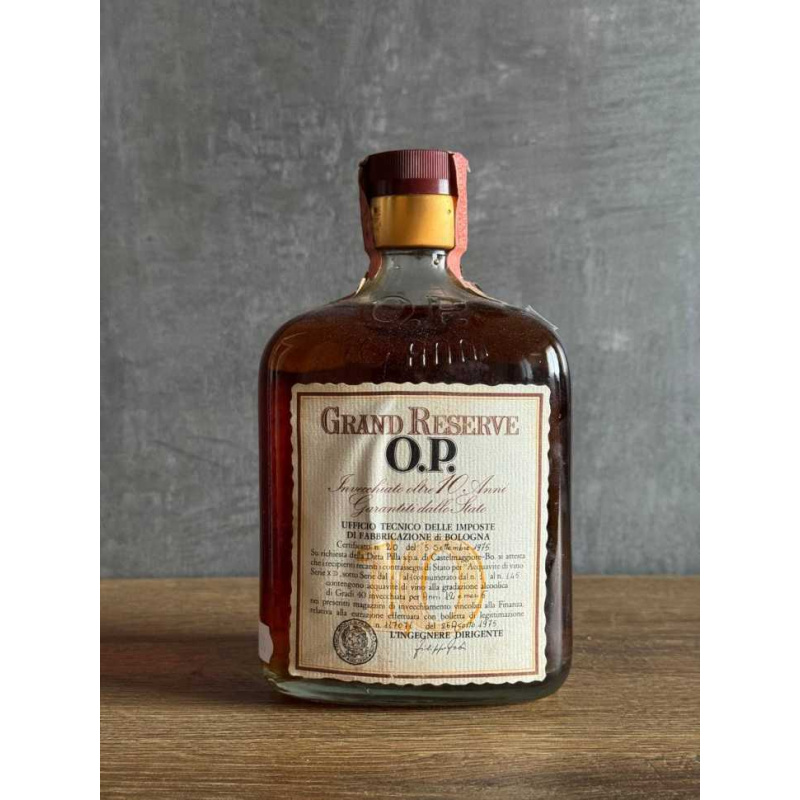 Brandy O.P. ORO PILLA Grand Reserve 10 лет, 1975 года.