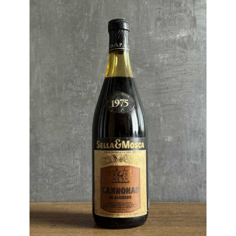 Вино Sella & Mosca Cannonau di Alghero 1975 года.