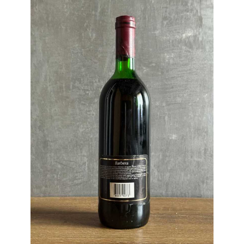 Вино Oltrepò Pavese Barbera 1985 года.