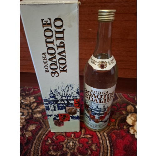 Водка Золотое кольцо 0,75 сувенирная