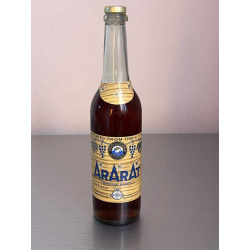 Армянский "Арарат 3 года" 1985 года. 0,5 л. СССР. Экспортный.