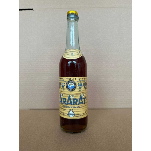 Армянский "Арарат 3 года" 80-е года. 0,5 л. СССР. Экспортный.