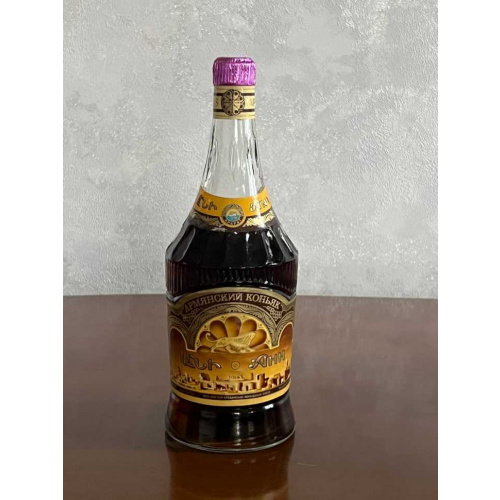 Армянский "Ани 5-6 лет" 80-е года. 0,75 л. СССР.