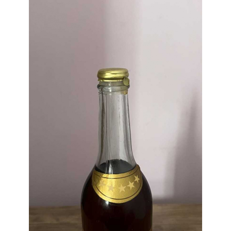 Армянский "5 звезд" 1977 года розлива. 0,5 л. СССР.