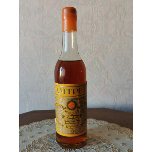 коньяк САМТРЕСТ  "Очень Старый", 500ml., дно 72 года