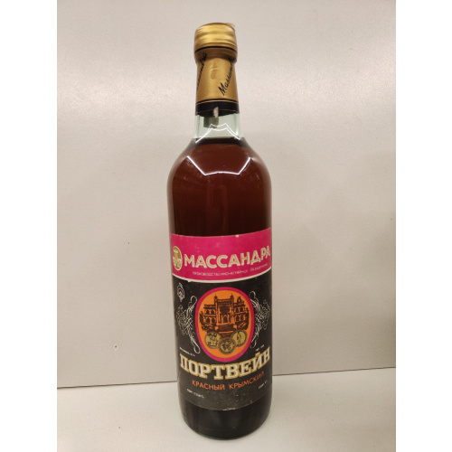 Портвейн красный Крымский 0,7л Украина