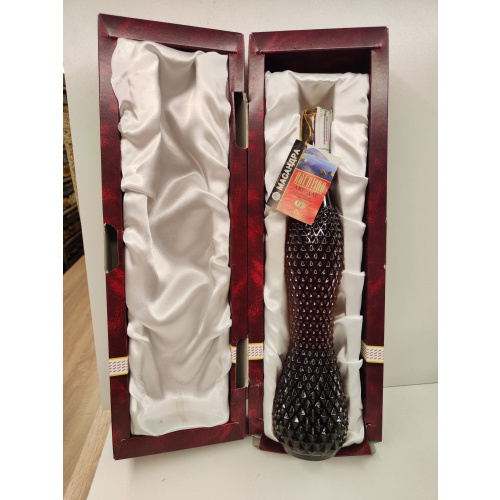 Алеатико Аю-Даг Массандра 2001г 0,5л Украина