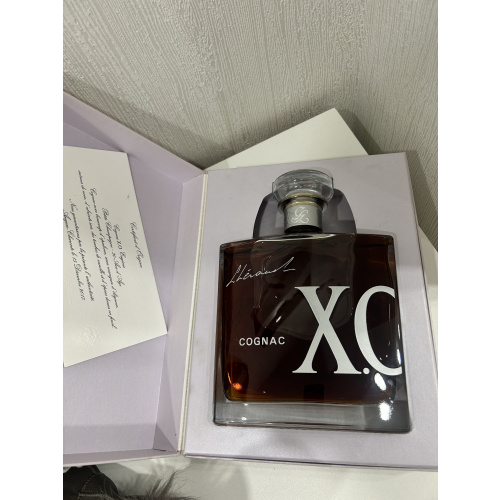 Коньяк Lheraud XO Eugenie 0.7 л в коробке