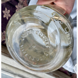 Столичная водка 1,75L привезена из США