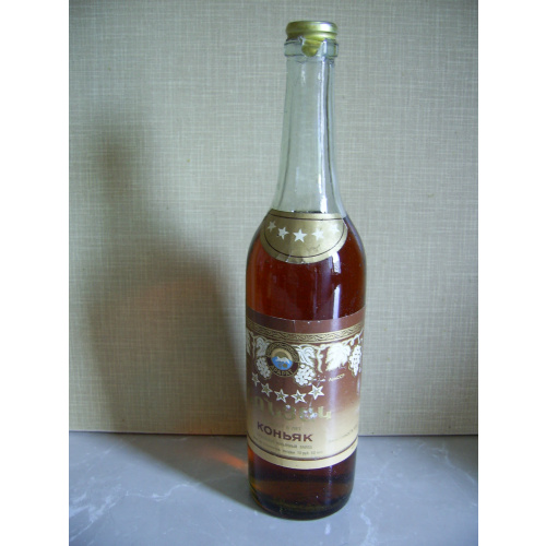 Армянский коньяк 5 звезд.