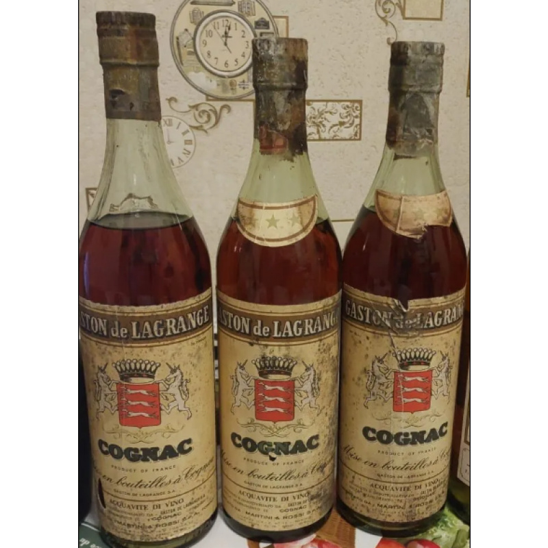 Коньяк STON de LAGRANGE конец 50-ых-начало 60-ых.Цена указана за одну бутылку.