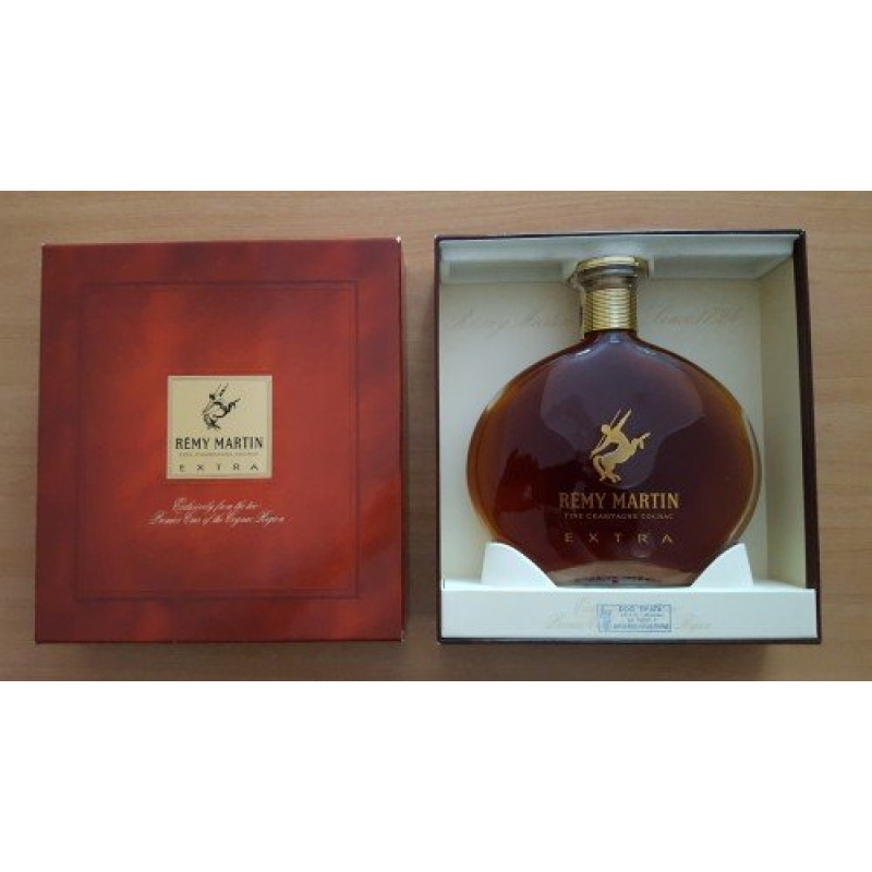 Коньяк Remy Martin Extra 0,7 л