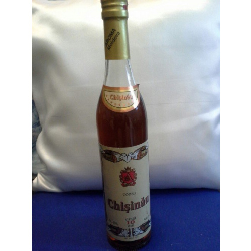 Коньяк &quot;Кишинэу&quot; 1996 года.