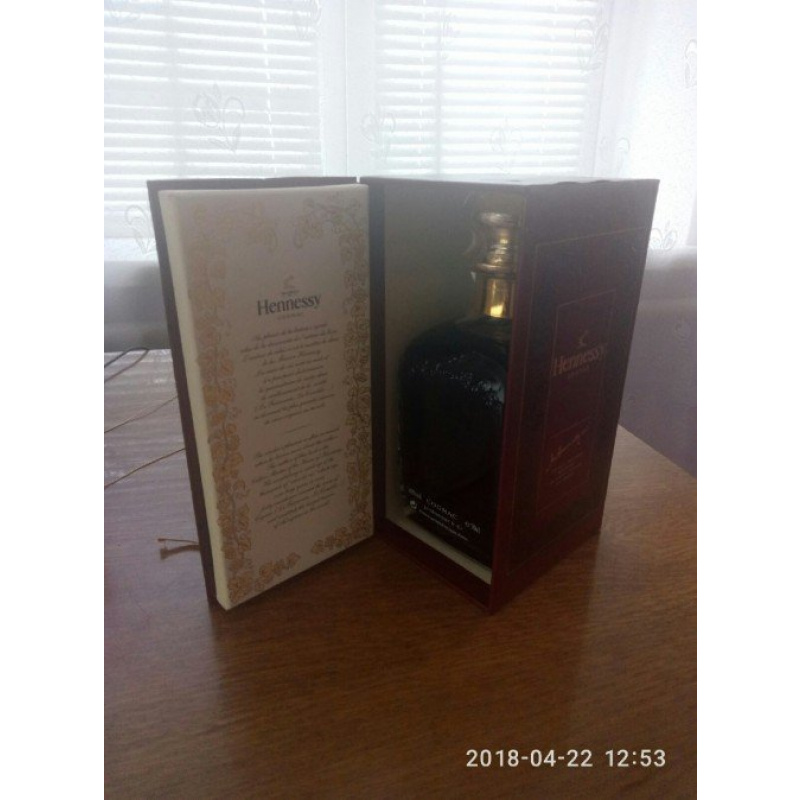 Коньяк Hennessy &quot;Library&quot; Библиотека (0,7)