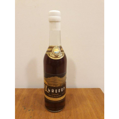 Коньяк "Ахтамар" 1977 года розлива