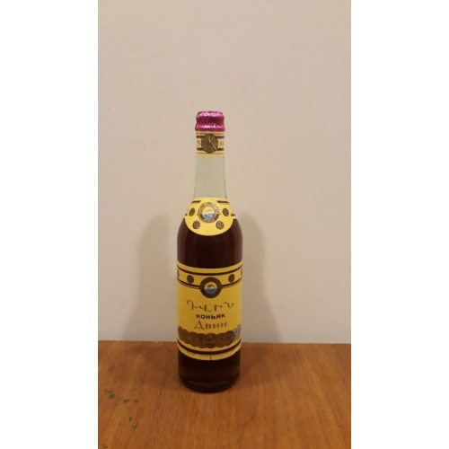 Коньяк &quot;Двин&quot; 1980 года