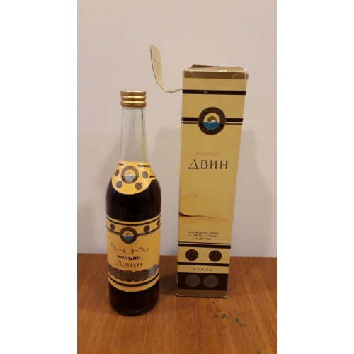 Коньяк &quot;Двин&quot; 1982 года розлива