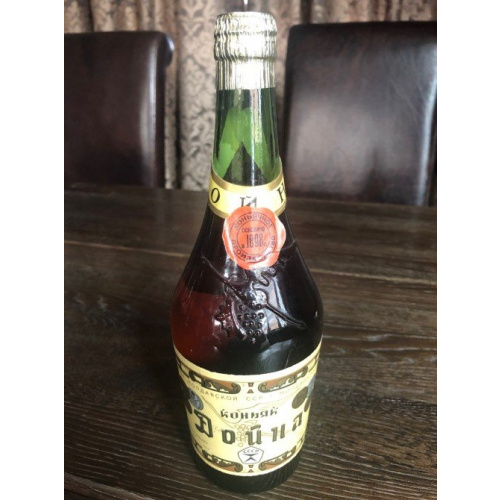 Коньяк "Дойна" 1974 года розлива.