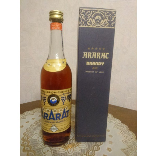 АРАРАТ &quot;5 звезд&quot; ARARAT &quot;5 YEARS&quot;, 500ml. экспортный 1986 г.