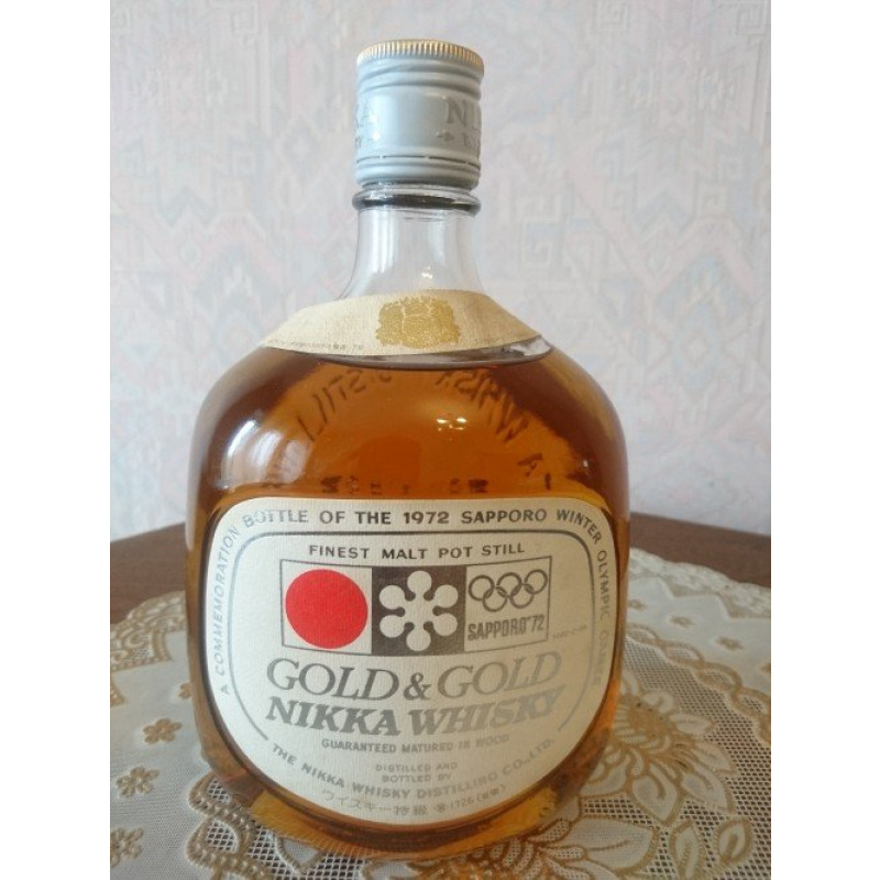 NIKKA WHISKY Gold&amp;Gold  Юбилейные &quot;SAPPORO 72&quot;, 760ml.  1972г.