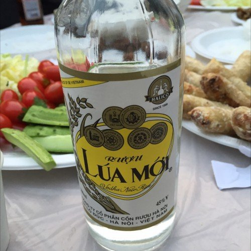 Вьетнамская водка Lua Moi