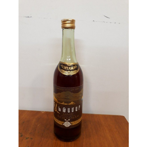 Коньяк "Ахтамар" 1988 года.
