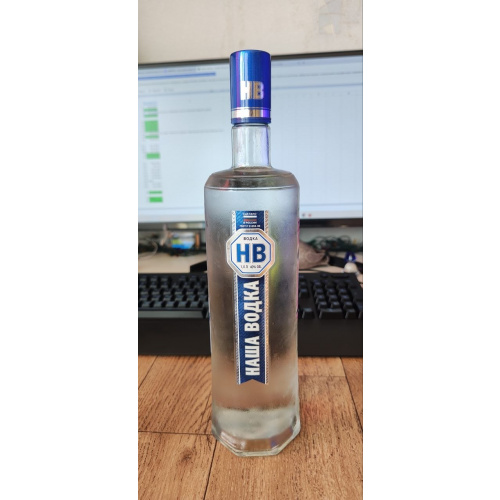Коллекционная водка «Наша Водка» (НВ) 1.0 л (Винтаж 2010 года, ГОСТ)