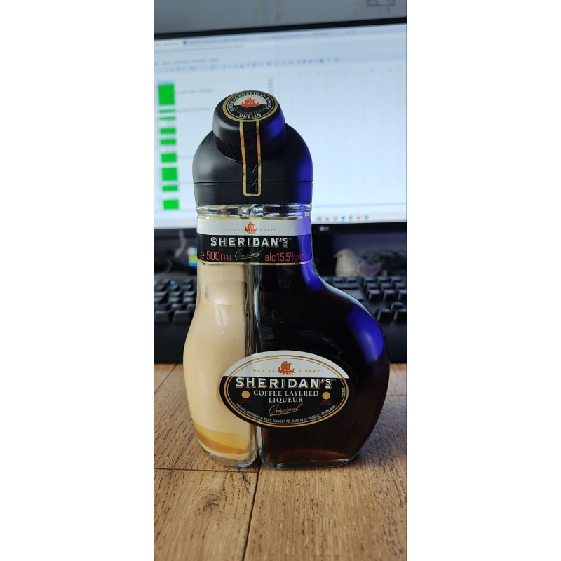 Винтажная закрытая бутылка Sheridan's 2013 г.